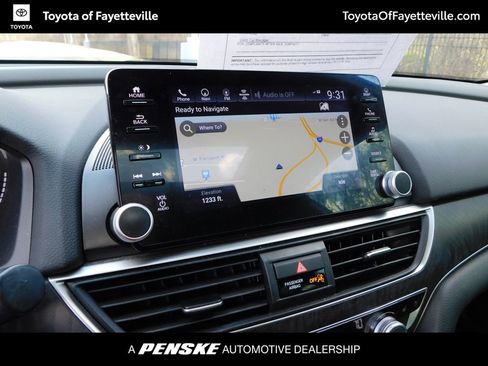 Used 2021 Honda Accord Touring image 11