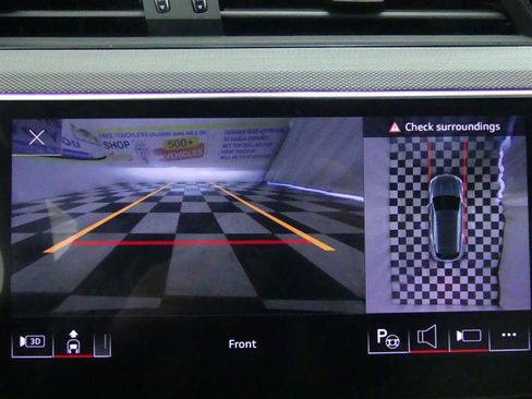 Used 2024 Audi Q8 e-tron Prestige image 11