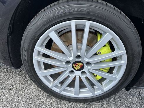 Used 2018 Porsche Panamera 4 w/ Premium Package Plus AWD/4WD image 21