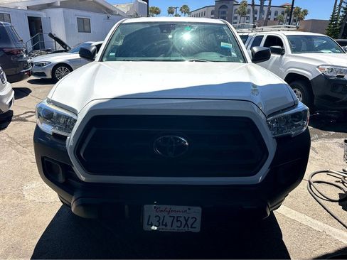 Used 2020 Toyota Tacoma SR RWD image 2