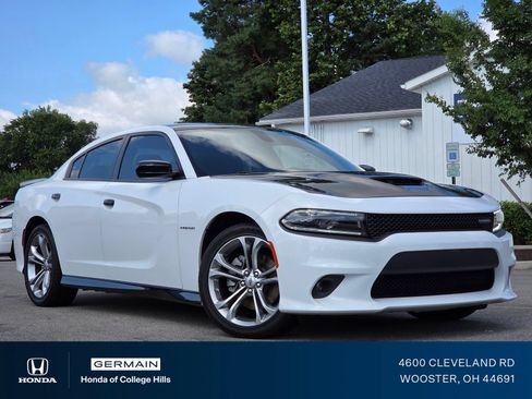 Used 2022 Dodge Charger R/T RWD image 3