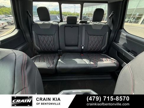 Used 2024 Ford F250 Lariat w/ Lariat Ultimate Package AWD/4WD image 31