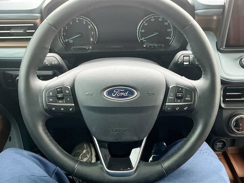 Used 2024 Ford Maverick Lariat w/ FX4 Off-Road Package AWD/4WD image 11