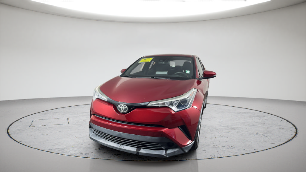 Used 2019 Toyota C-HR LE FWD image 2