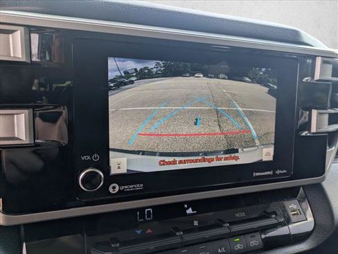 Used 2023 Toyota Tundra SR5 AWD/4WD image 13
