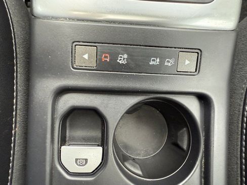 Used 2015 Land Rover LR2 AWD/4WD image 36