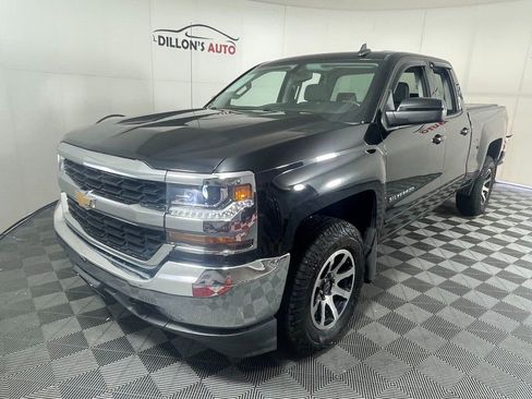 Used 2019 Chevrolet Silverado 1500 LT image 2