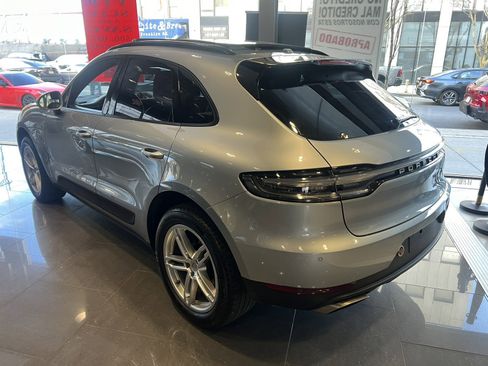 Used 2020 Porsche Macan image 3