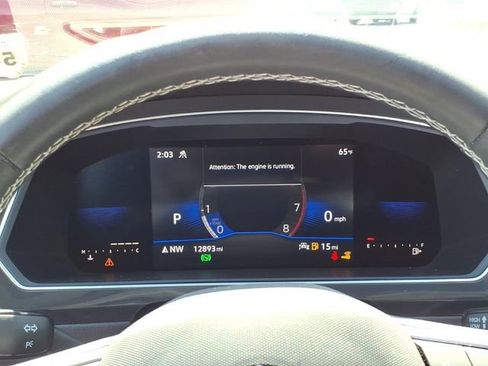 Used 2022 Volkswagen Tiguan SE image 17