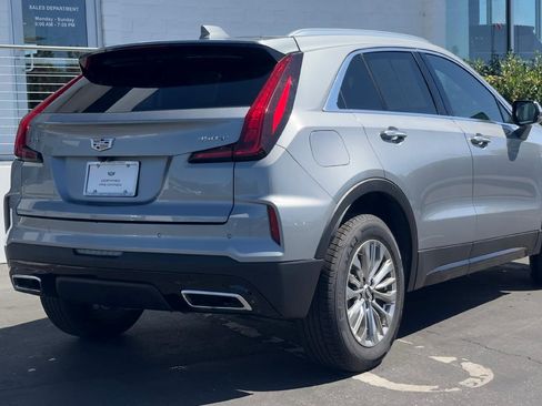 Certified 2024 Cadillac XT4 Premium Luxury FWD image 4