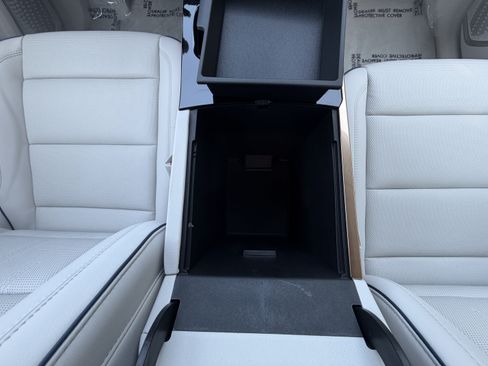 New 2026 Buick Enclave Avenir w/ Super Cruise Package FWD image 28