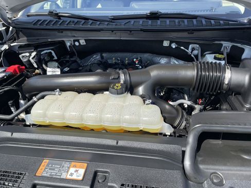 Used 2025 Ford Expedition Max Active RWD image 35