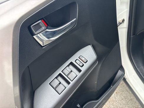 Used 2018 Toyota RAV4 XLE image 41