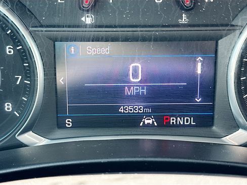 Used 2020 Chevrolet Equinox LT FWD image 12