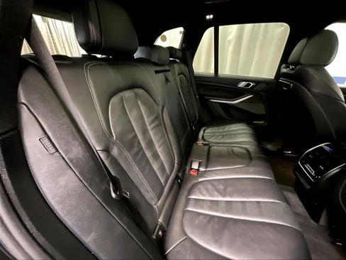 Used 2020 BMW X5 xDrive40i w/ Premium Package image 16