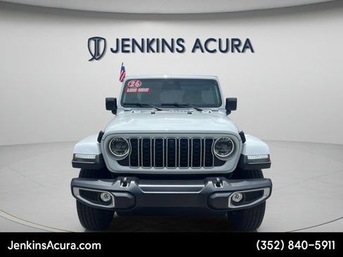 Used 2026 Jeep Wrangler Unlimited Sahara AWD/4WD image 8