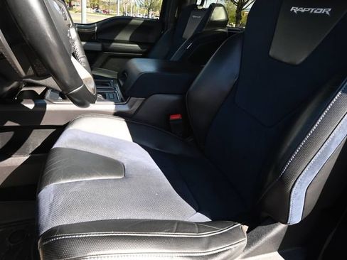 Used 2019 Ford F150 Raptor w/ Equipment Group 802A Luxury image 7