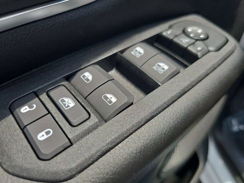 New 2026 RAM 1500 4x4 Crew Cab image 27