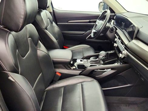 Used 2025 Kia Telluride S AWD/4WD image 26