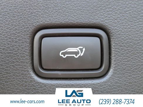 Used 2020 Hyundai Palisade SEL w/ Convenience Package FWD image 11