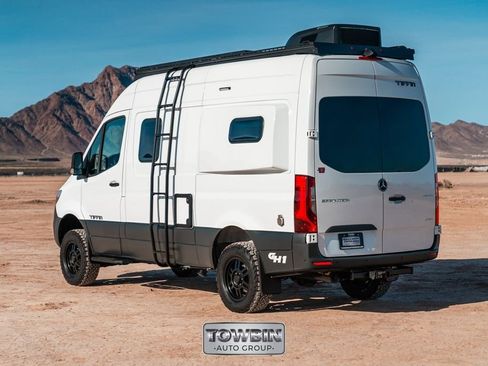 Used 2023 Mercedes-Benz Sprinter 2500 image 4
