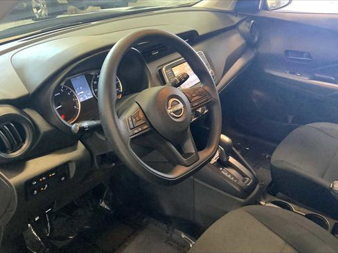 Used 2024 Nissan Kicks S image 16