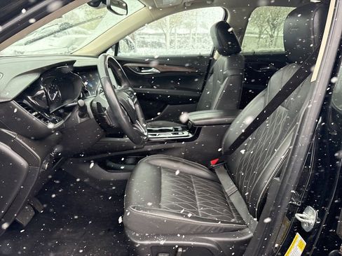 Used 2022 Buick Envision Avenir w/ Safety Package image 10