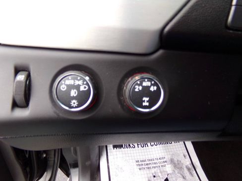 Used 2016 GMC Yukon XL SLE AWD/4WD image 34