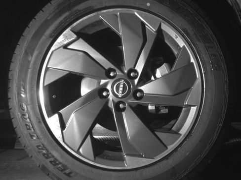 Used 2025 Nissan Rogue SV image 13