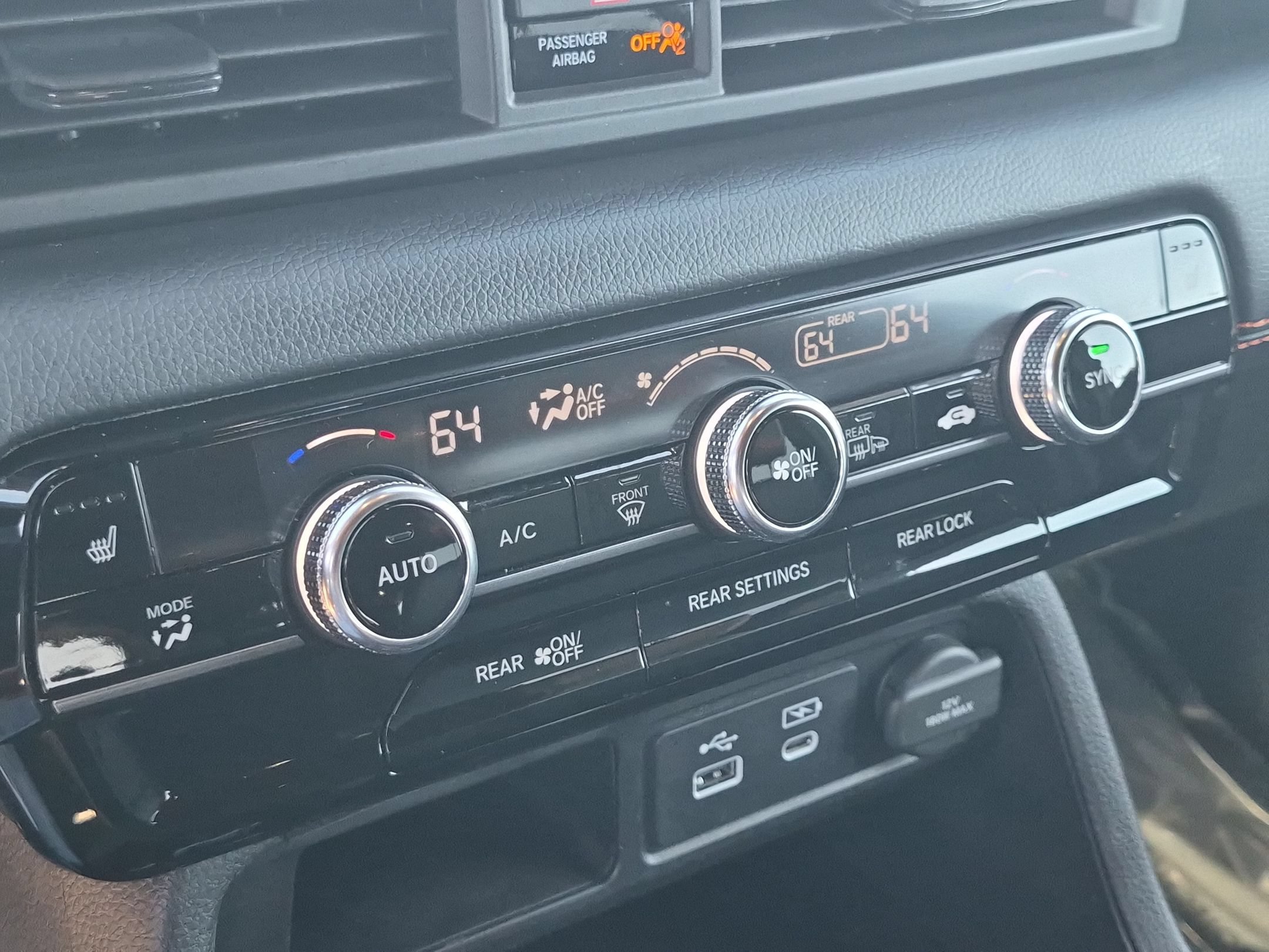 Used 2025 Honda Pilot TrailSport image 19
