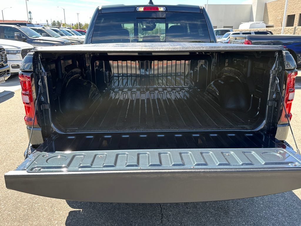 New 2026 RAM 1500 Big Horn AWD/4WD image 17