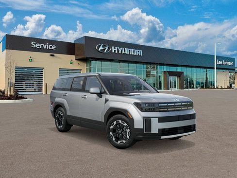 New 2026 Hyundai Santa Fe SE image 2