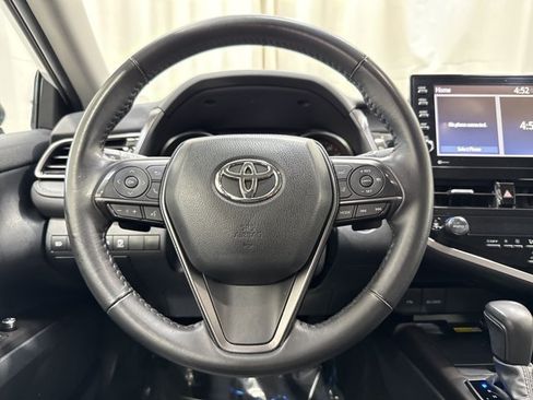 Used 2024 Toyota Camry XSE FWD image 16