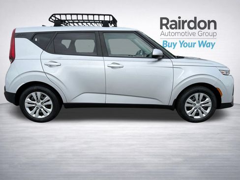 Used 2020 Kia Soul LX FWD image 8