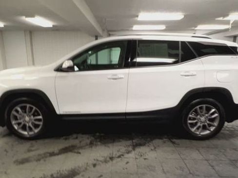 Certified 2023 GMC Terrain SLT w/ Tech Package image 5