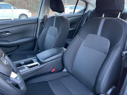 Used 2025 Nissan Sentra SV image 34