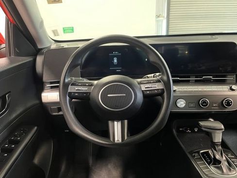 Used 2024 Hyundai Kona SE FWD image 22