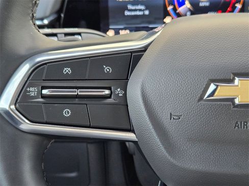 Used 2025 Chevrolet Tahoe High Country image 21