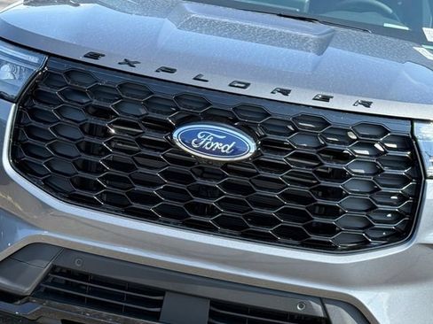 New 2026 Ford Explorer ST-Line AWD/4WD image 3