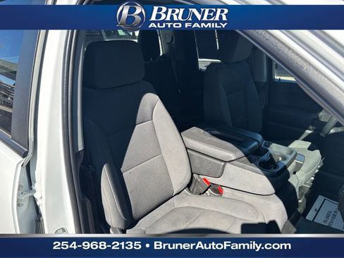 Used 2021 Chevrolet Silverado 2500 W/T w/ WT Convenience Package image 23