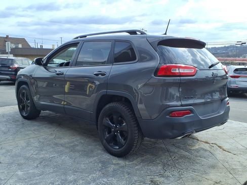 Used 2016 Jeep Cherokee Latitude image 4