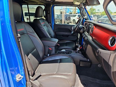 Used 2021 Jeep Gladiator Rubicon image 10