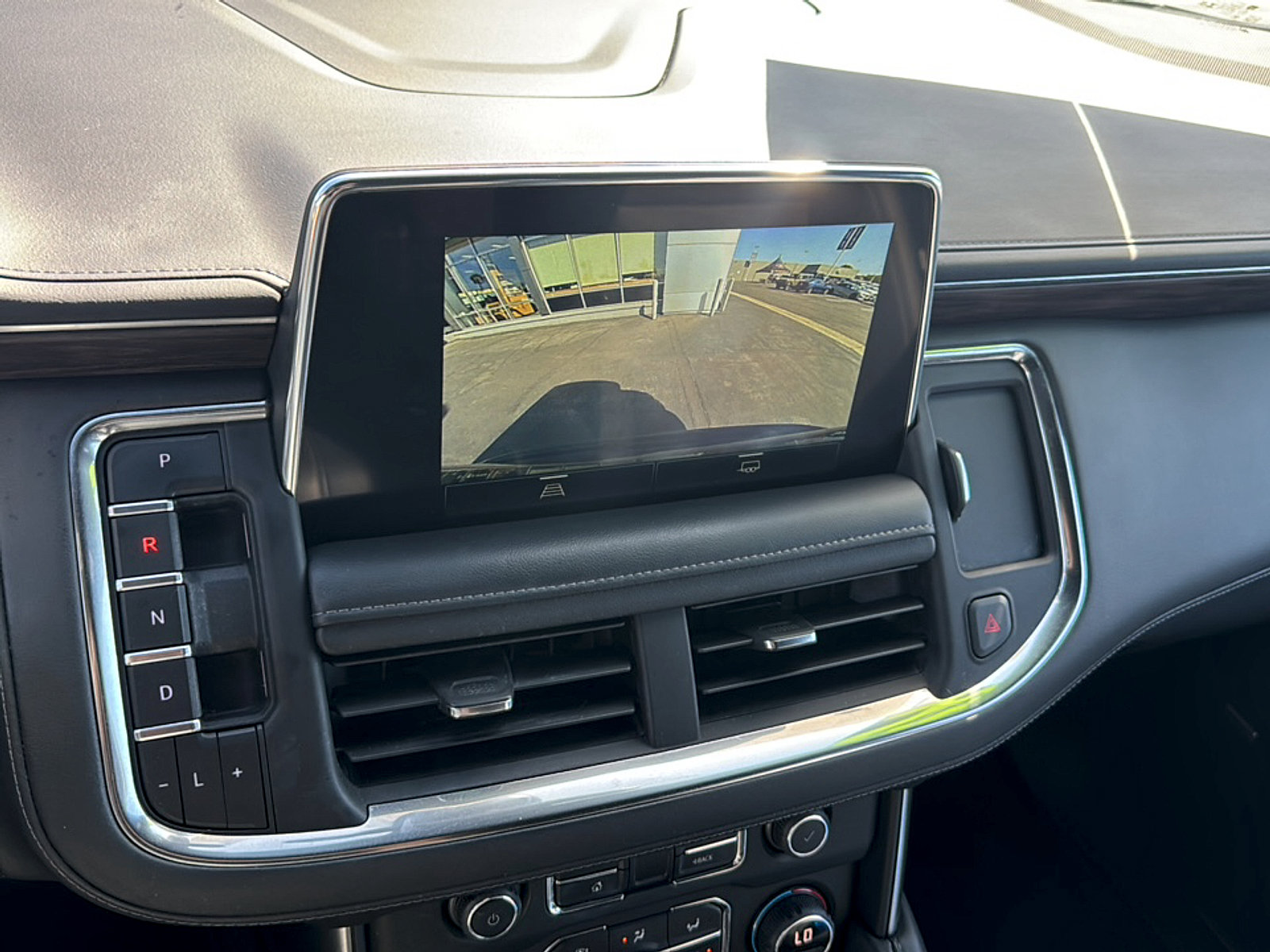 Used 2022 Chevrolet Tahoe Z71 AWD/4WD image 18