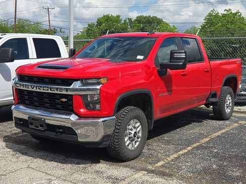 Used 2023 Chevrolet Silverado 2500 LT image 4