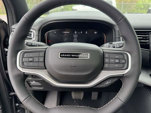 New 2026 Jeep Grand Wagoneer L 4WD w/ Premium Group I image 19