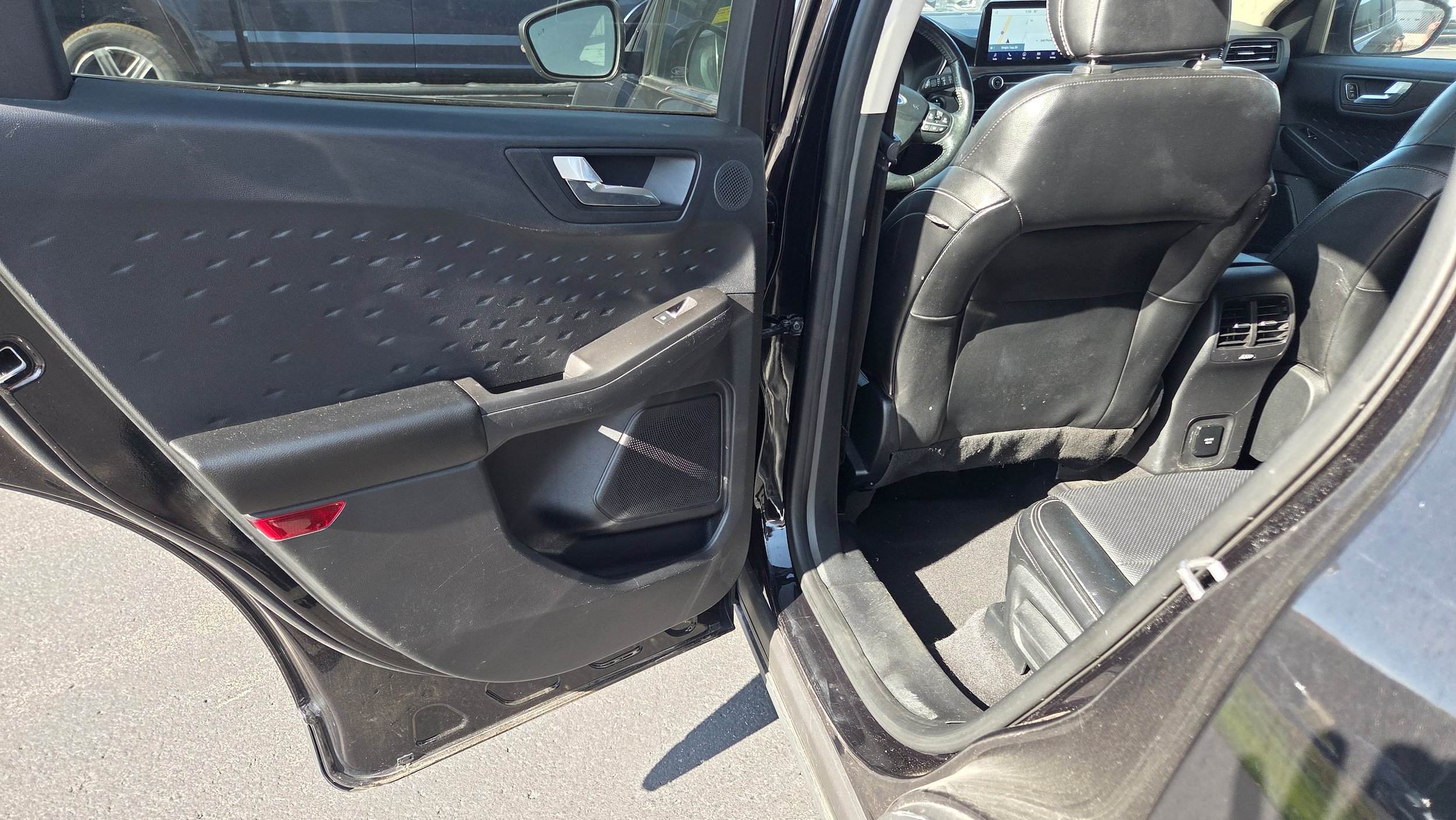 Used 2020 Ford Escape Titanium AWD/4WD image 10