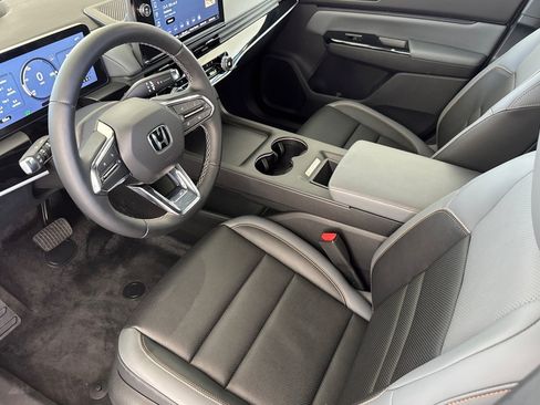 Certified 2024 Honda Prologue Elite image 4