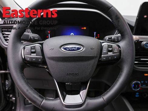 Used 2023 Ford Escape Active AWD/4WD image 10