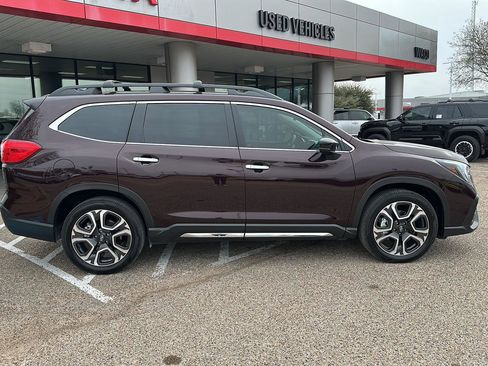 Used 2025 Subaru Ascent Touring image 2