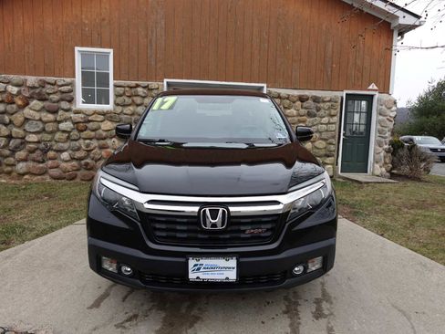 Certified 2017 Honda Ridgeline Sport image 2